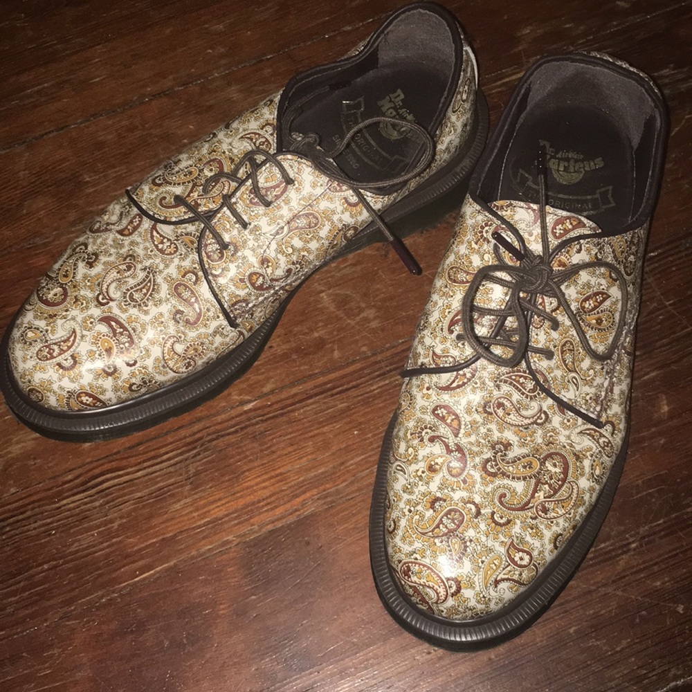 BRAND NEW Paisley Docs
